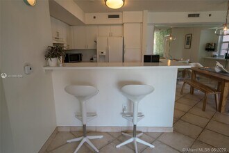 19555 E Country Club Dr-Unit -8502 in Miami, FL - Building Photo - Building Photo