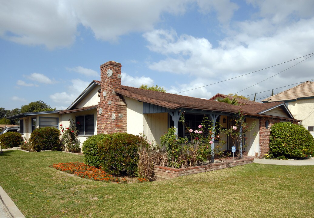 5535 Santa Anita Ave in Temple City, CA - Foto de edificio