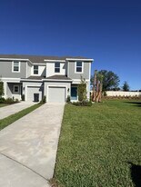 16533 Bergamo Pl in Bradenton, FL - Building Photo