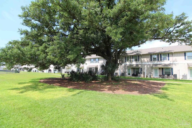 310 S F St in Pensacola, FL - Building Photo - Building Photo