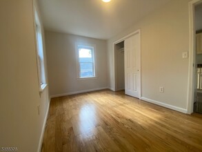 22 Orange Rd-Unit -2 in Montclair, NJ - Building Photo - Building Photo