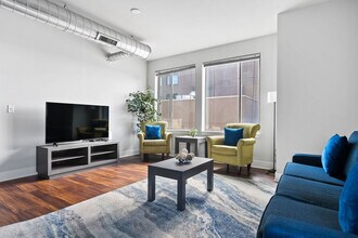 235 S Delaware St in Indianapolis, IN - Foto de edificio - Building Photo