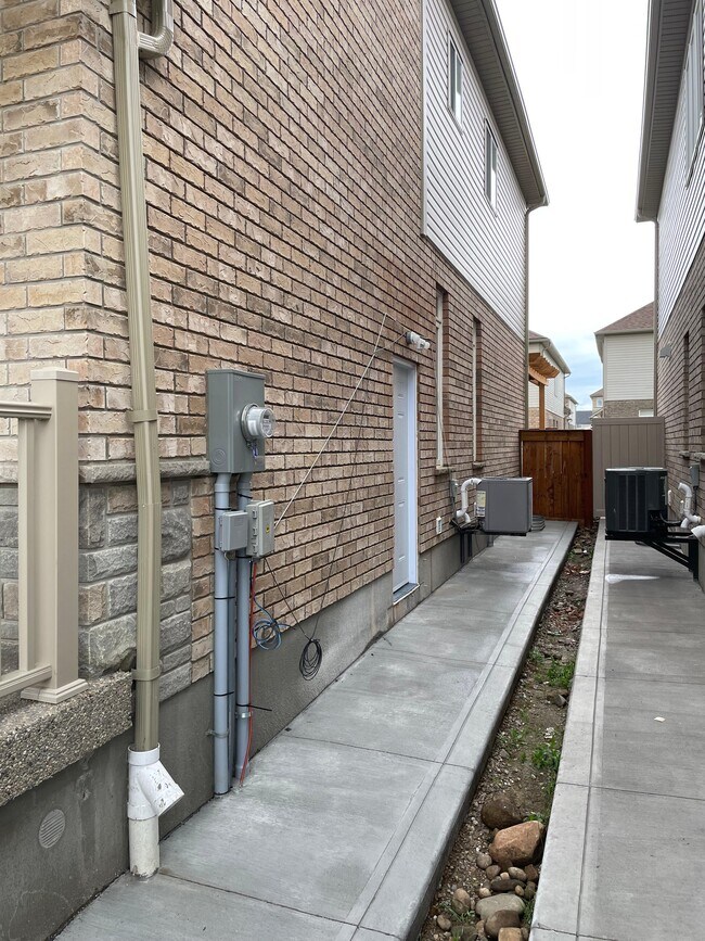 336 Rivertrail Av in Kitchener, ON - Building Photo - Building Photo