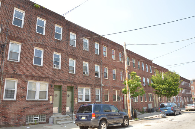 3842 Haverford Ave in Philadelphia, PA - Building Photo - Building Photo