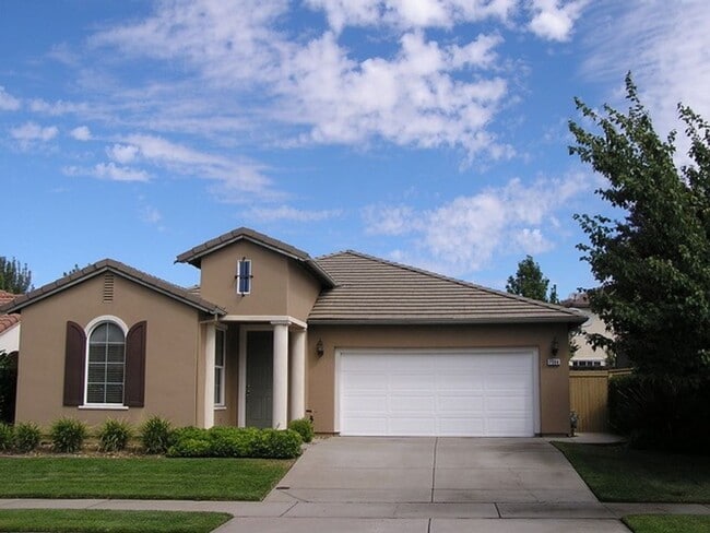 7064 Kelmscott Ln in Roseville, CA - Building Photo - Building Photo