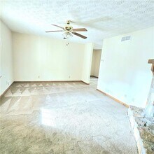 1955 Morgan Trce in Canton, GA - Foto de edificio - Building Photo