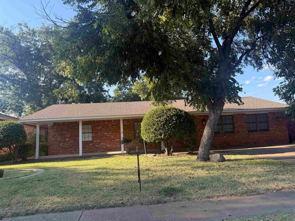 4105 McGaha Ave in Wichita Falls, TX - Building Photo