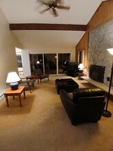 68667 E Bowmans Cir in Welches, OR - Building Photo - Building Photo