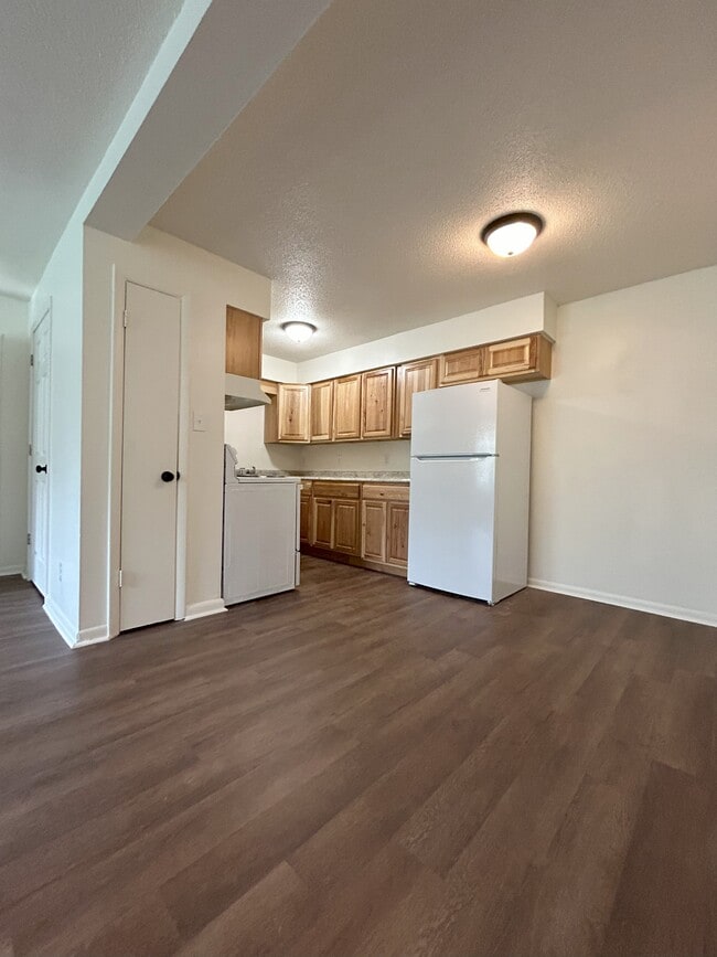 Hillview Terrace Apartments