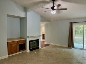 3102 Lynn Dr in Navarre, FL - Building Photo - Building Photo