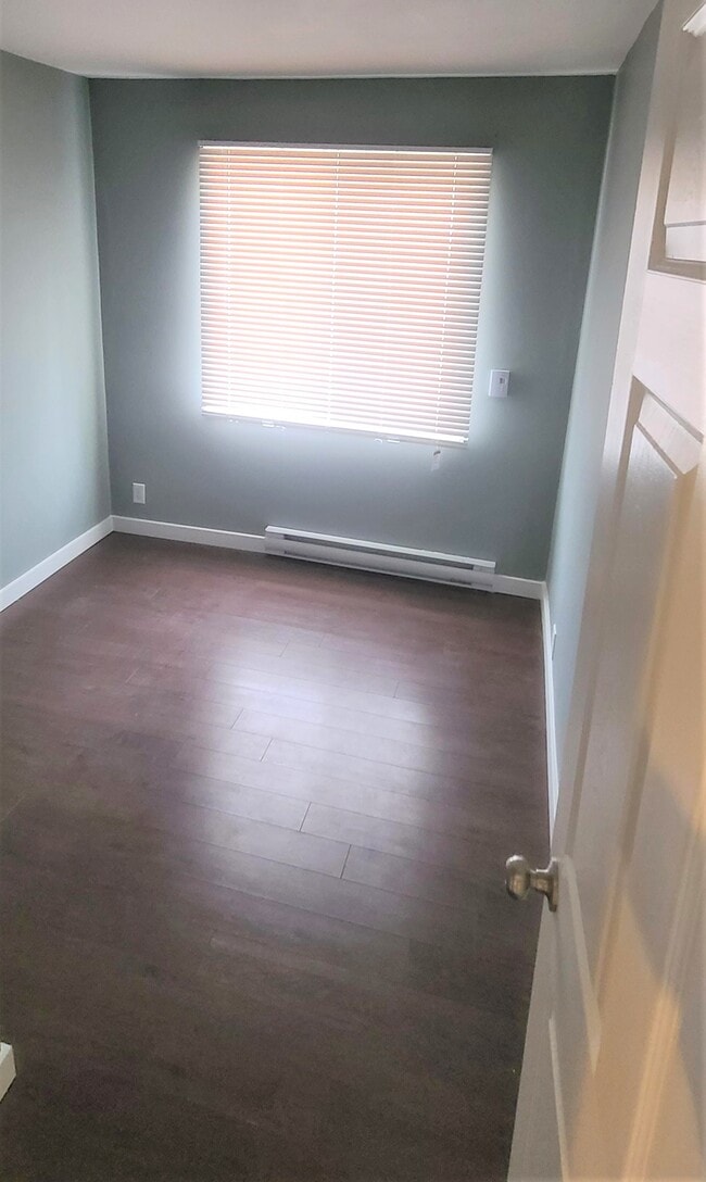 869 Elmhurst Rd in Winnipeg, MB - Building Photo - Building Photo