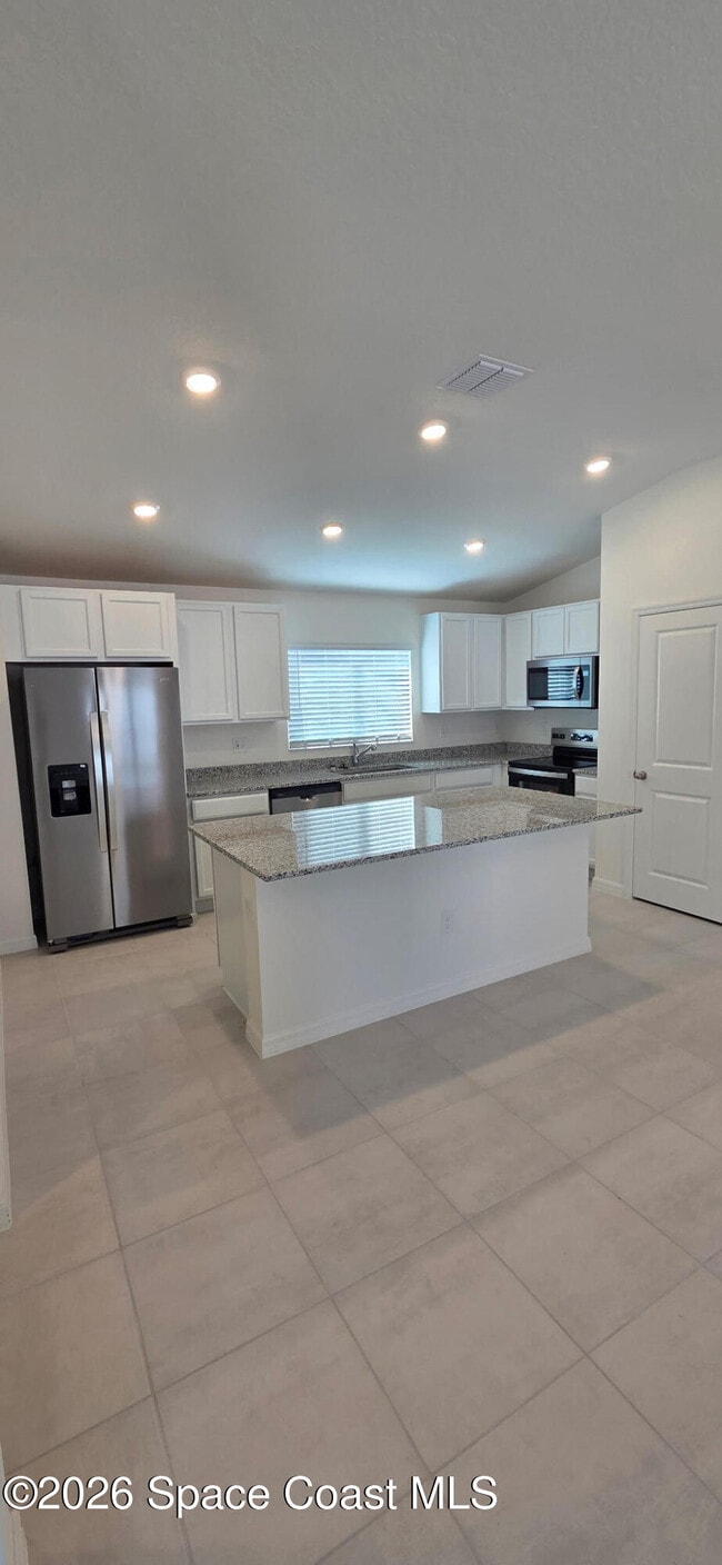 2091 Vinifera Dr in Titusville, FL - Building Photo - Building Photo