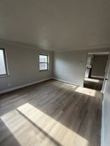 7139 Eastlawn Dr in Cincinnati, OH - Building Photo