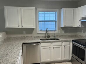 2001 Patterson Park Dr in Lawrenceville, GA - Building Photo - Building Photo