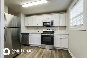 4107 Northumberland Dr in Louisville, KY - Building Photo - Building Photo