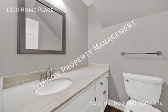 1300 Home Pl in Matthews, NC - Building Photo - Building Photo