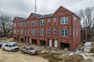 May Square in Cincinnati, OH - Building Photo