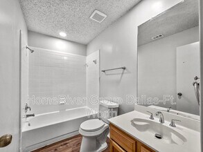 6128 Los Robles Ln in Mesquite, TX - Building Photo - Building Photo
