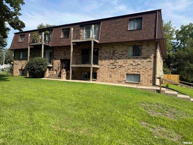 property at 5101 25th Ave Ct