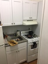 128 Allston St, Unit Side in Boston, MA - Foto de edificio - Building Photo