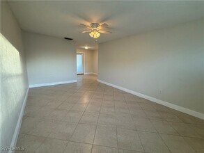 6675 Fiesta Way in Ft. Myers, FL - Building Photo - Building Photo