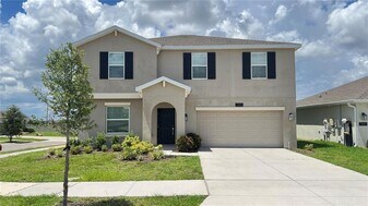 1343 Lassen St in Haines City, FL - Building Photo