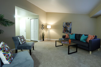 The Village at Seeley Lake in Lakewood, WA - Foto de edificio - Interior Photo