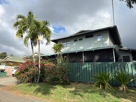 2318 Seaview Ave in Honolulu, HI - Building Photo