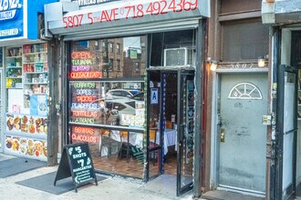 5807 5th Ave in Brooklyn, NY - Foto de edificio - Building Photo