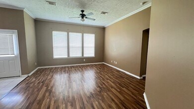 3914 E Auden Cir in Missouri City, TX - Foto de edificio - Building Photo