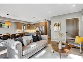 4927 Ewing Ave S in Minneapolis, MN - Building Photo - Building Photo