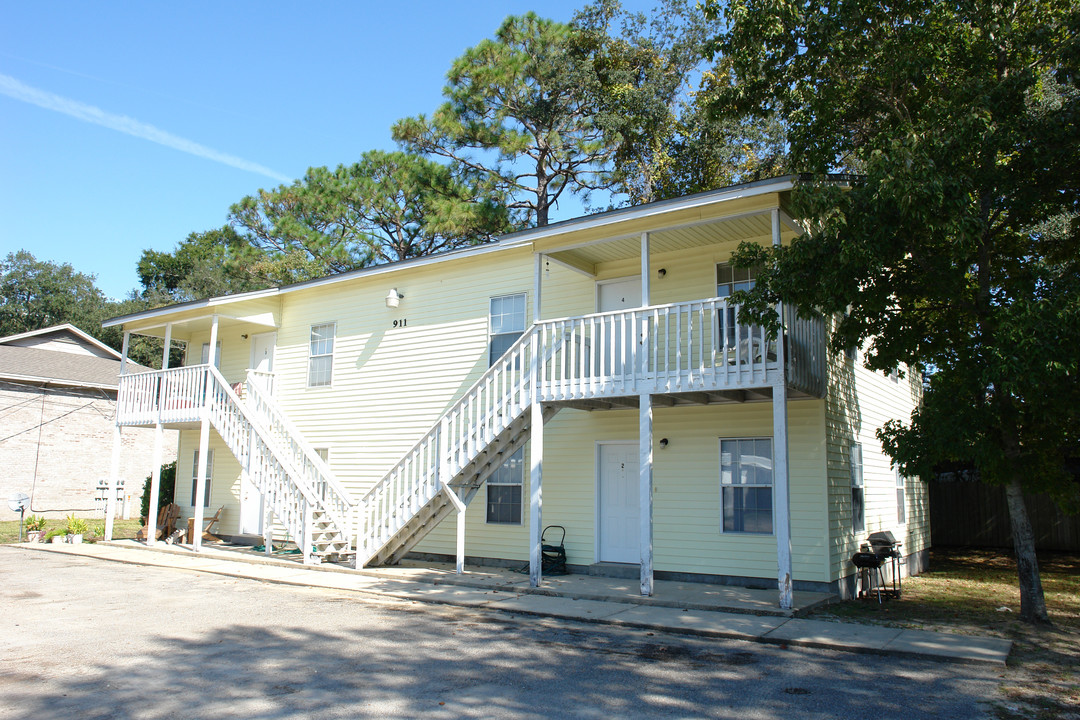 911 Canopy Ln in Fort Walton Beach, FL - Building Photo