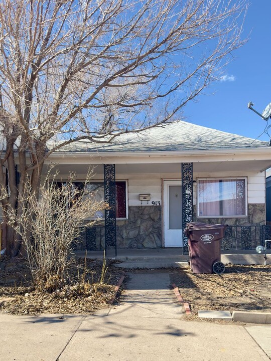 913 Box Elder St in Pueblo, CO - Building Photo