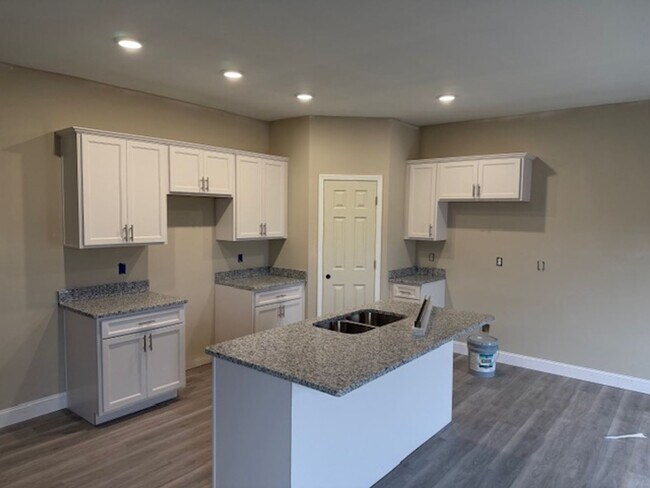 852 Rodeo Ln in Bowling Green, KY - Building Photo - Building Photo