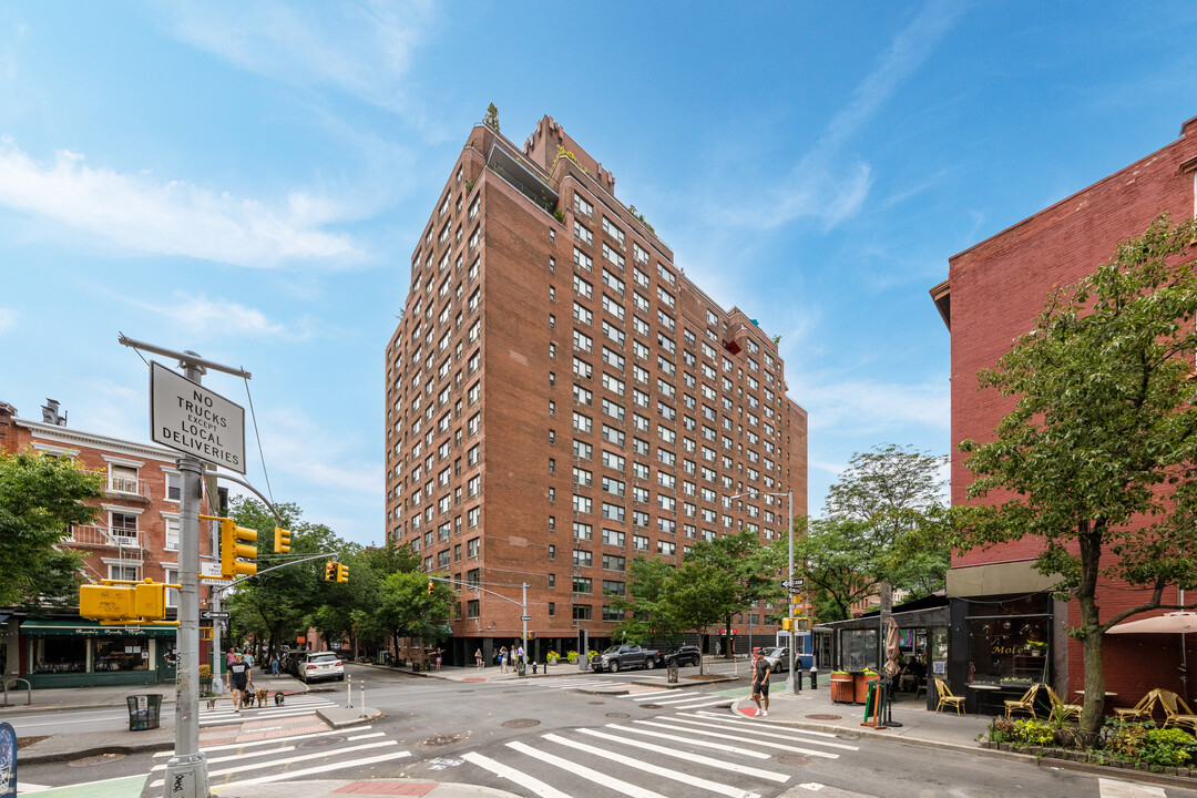 Cezanne Apartments in New York, NY - Building Photo