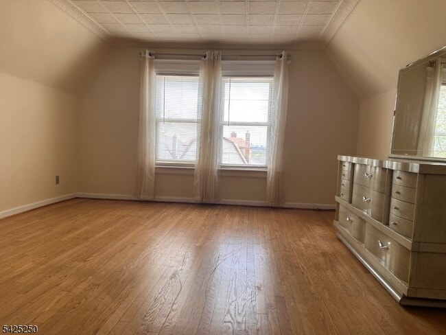 75 Elm St in Kearny, NJ - Building Photo - Building Photo