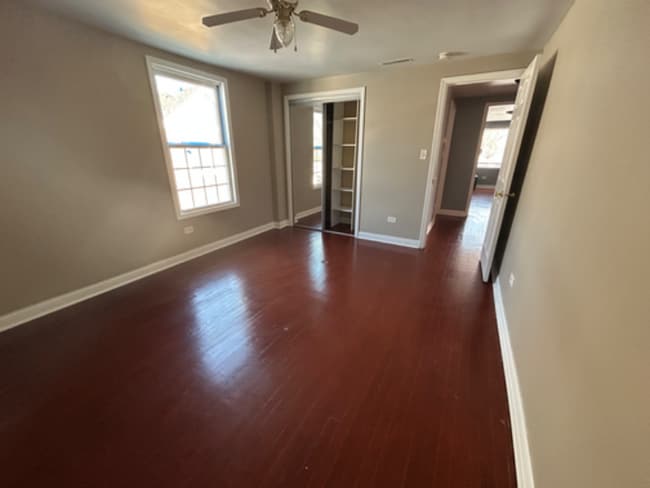 14520 Harvey Ave, Unit 2nd Floor in Harvey, IL - Building Photo - Building Photo