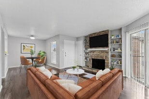 The Georgian in Dallas, TX - Building Photo