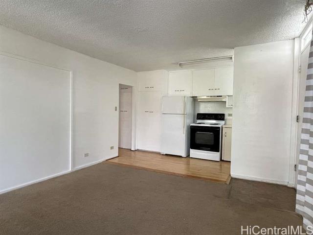 1525 Pensacola St in Honolulu, HI - Building Photo