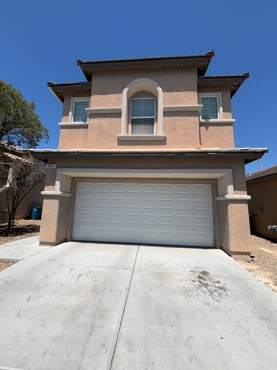 5316 Fireside Ranch Ave in Las Vegas, NV - Building Photo