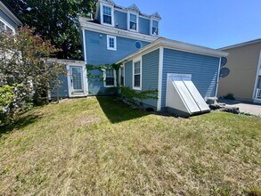 149 Islington St in Portsmouth, NH - Building Photo - Building Photo