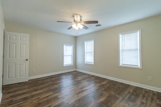 795 Blaze Rd in Galesburg, IL - Building Photo - Building Photo