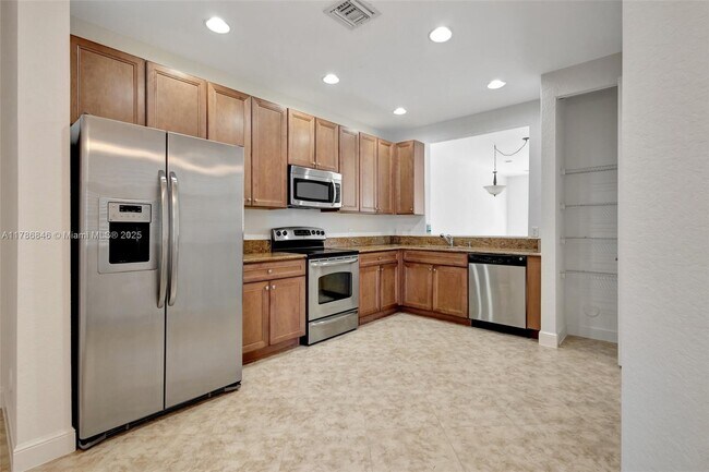 16121 Poppy Seed Cir in Delray Beach, FL - Building Photo - Building Photo