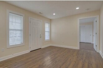 435 Pin Oak Dr NW in Christiansburg, VA - Building Photo - Building Photo