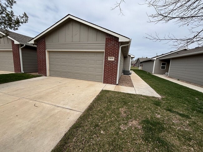 property at 2610 W 55th St N