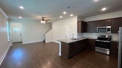 10315 Lynwood Crk in San Antonio, TX - Building Photo - Building Photo