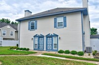 702 Ridge Cir in Chesapeake, VA - Foto de edificio - Building Photo