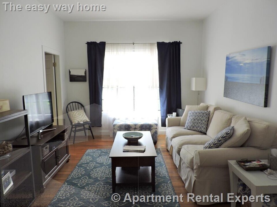 21 Ellery St in Cambridge, MA - Building Photo