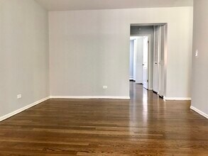 6021 N Winthrop Ave in Chicago, IL - Building Photo - Building Photo