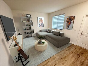 949 NE 211th St in North Miami Beach, FL - Building Photo - Building Photo